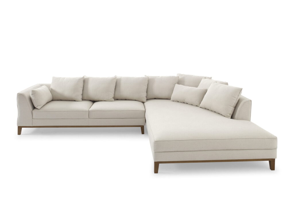 SOFA-STRAUSS-1-scaled